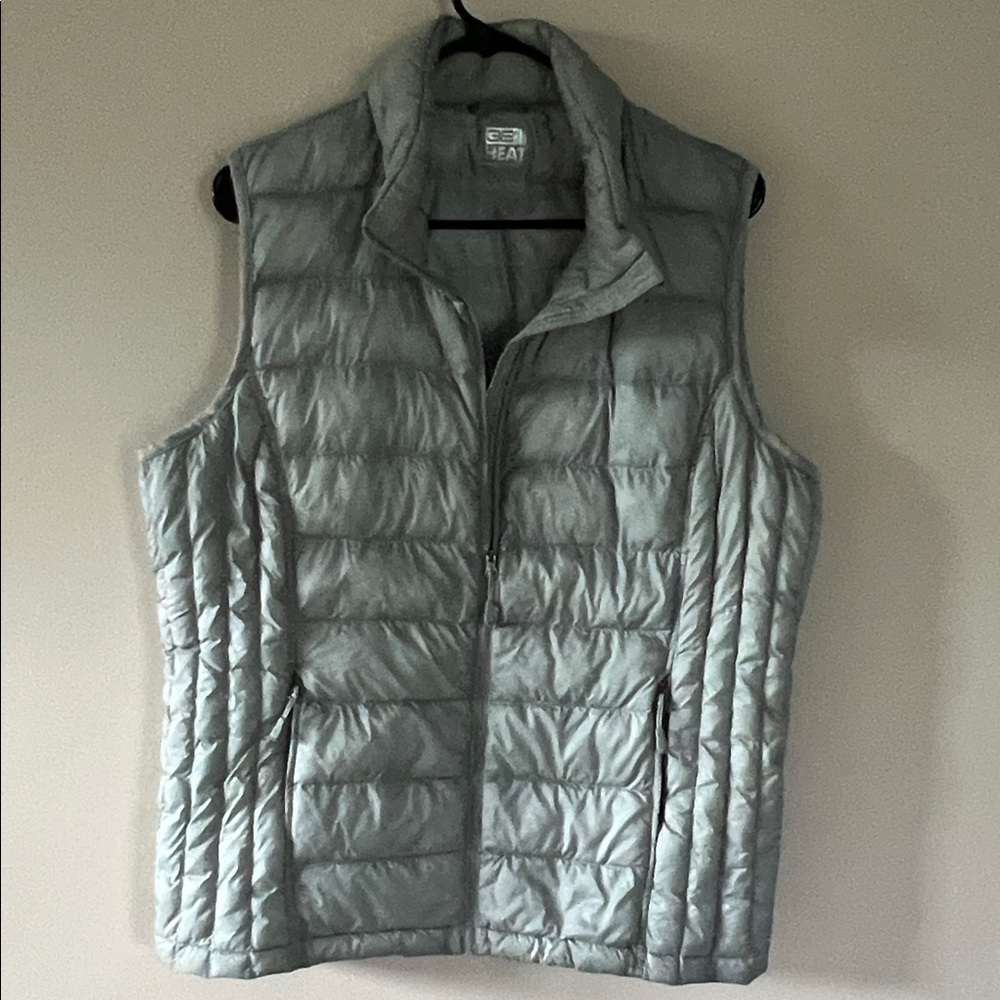 32 Degrees Women's Light Green Puffer Vest